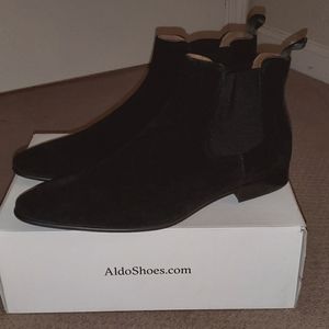 Chelsea Boots
